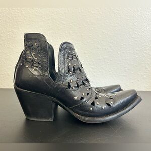 ARIAT 6.5B Black Dixon Studded Western Ankle  Leather Booties SNIP TOE
